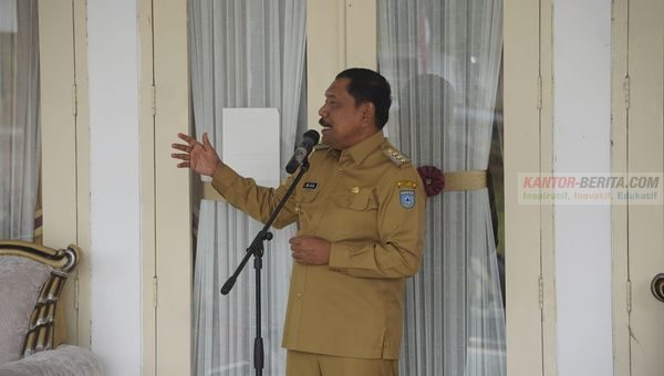 Bupati Bengkulu Utara Ir. H.Mian