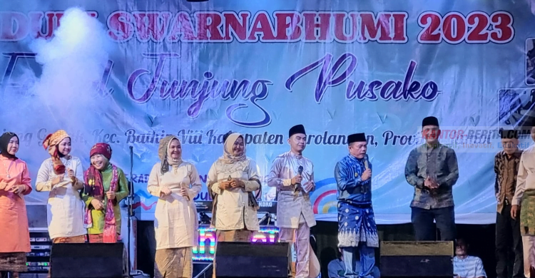 Festival Junjung Pusako