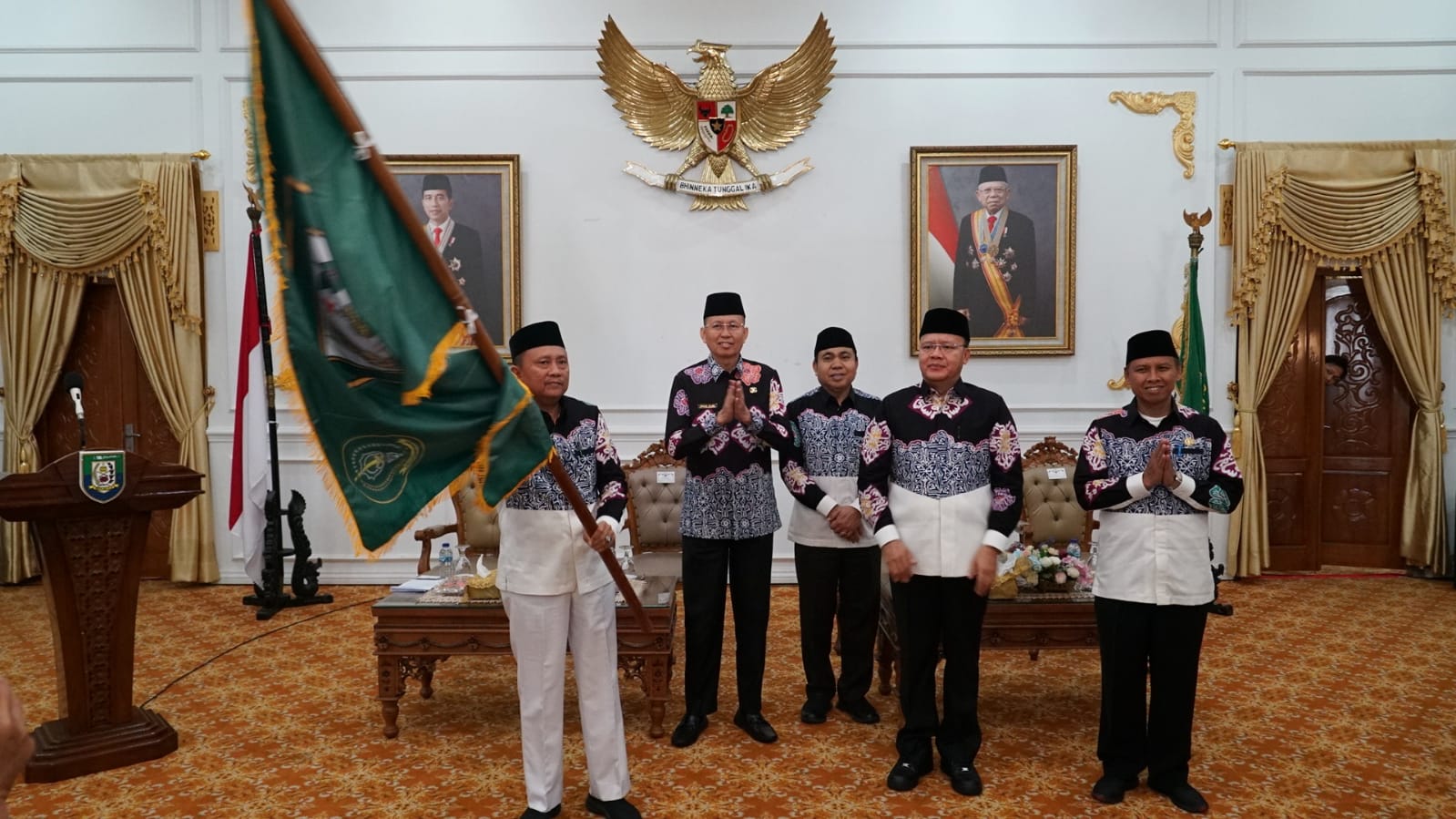 Gubernur Rohidin Mersyah