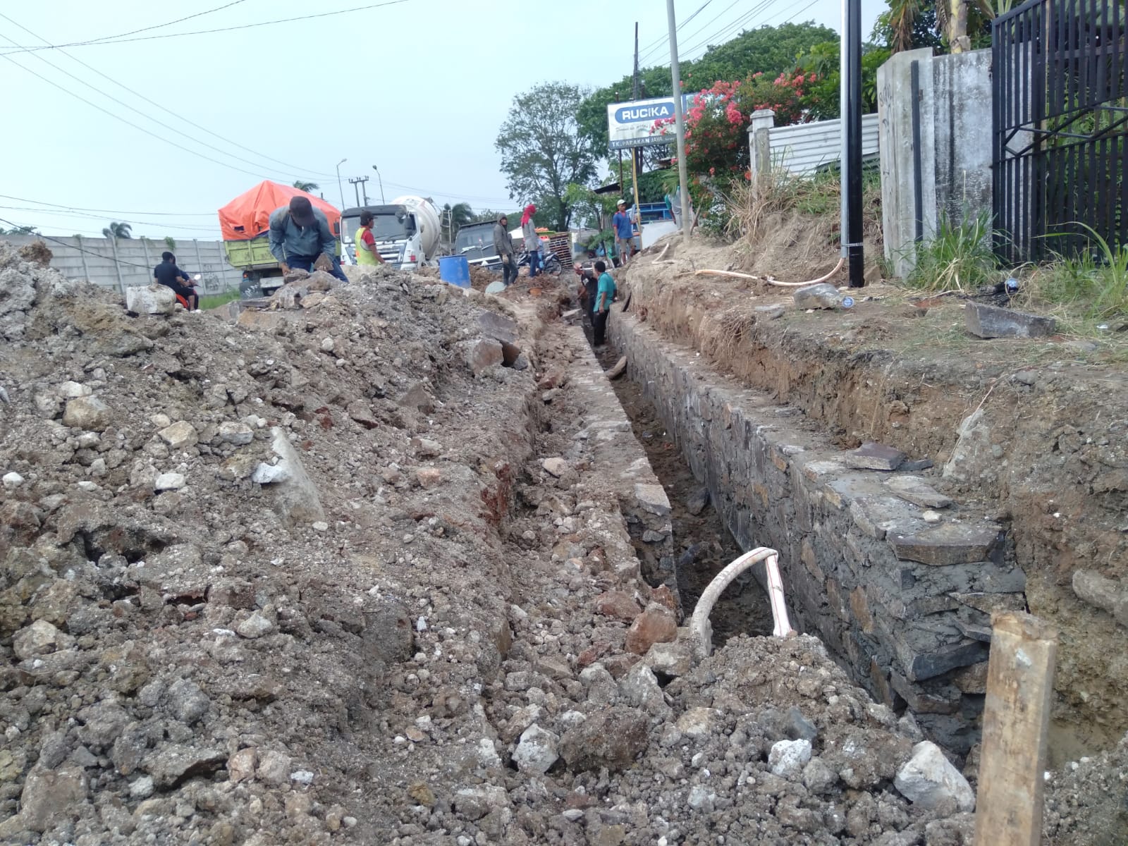 Perbaikan Infrastruktur