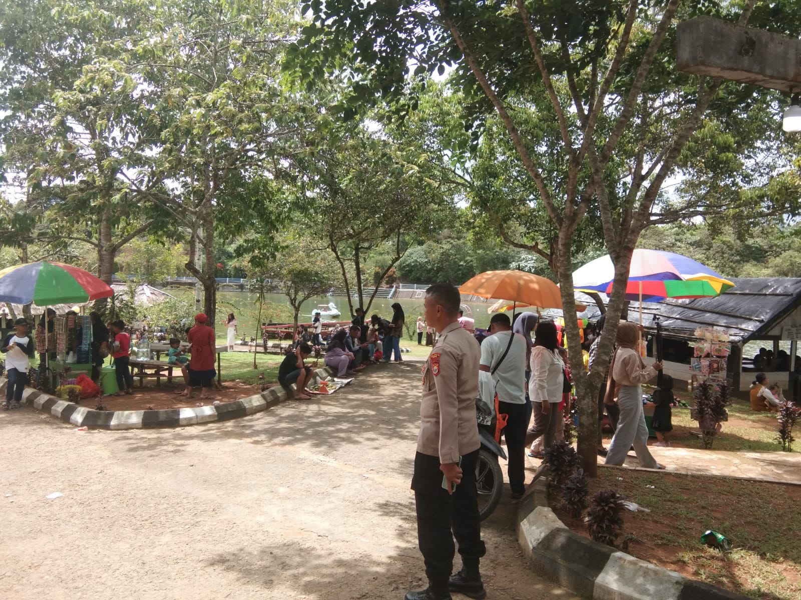 Monitoring Keamanan Awal Tahun Baru