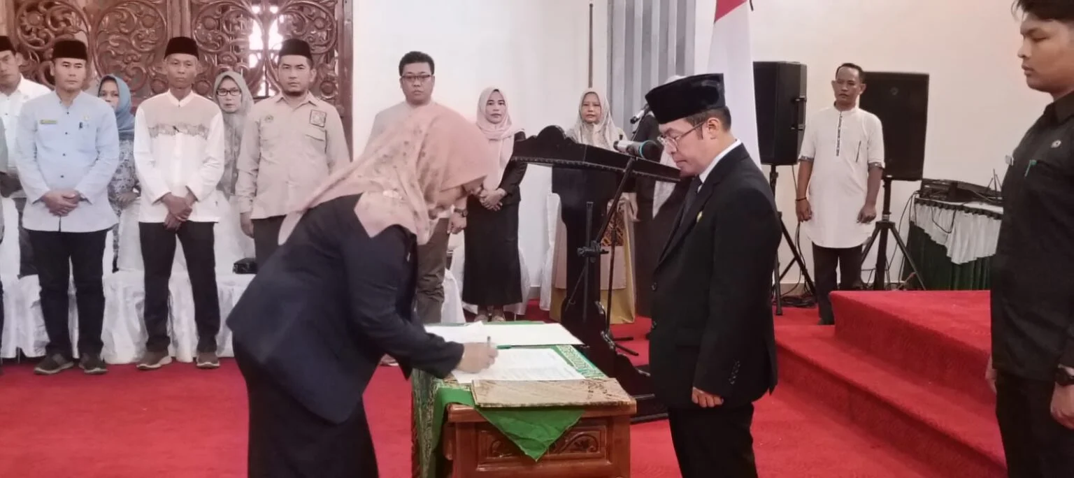 Pelantikan pejabat eselon II