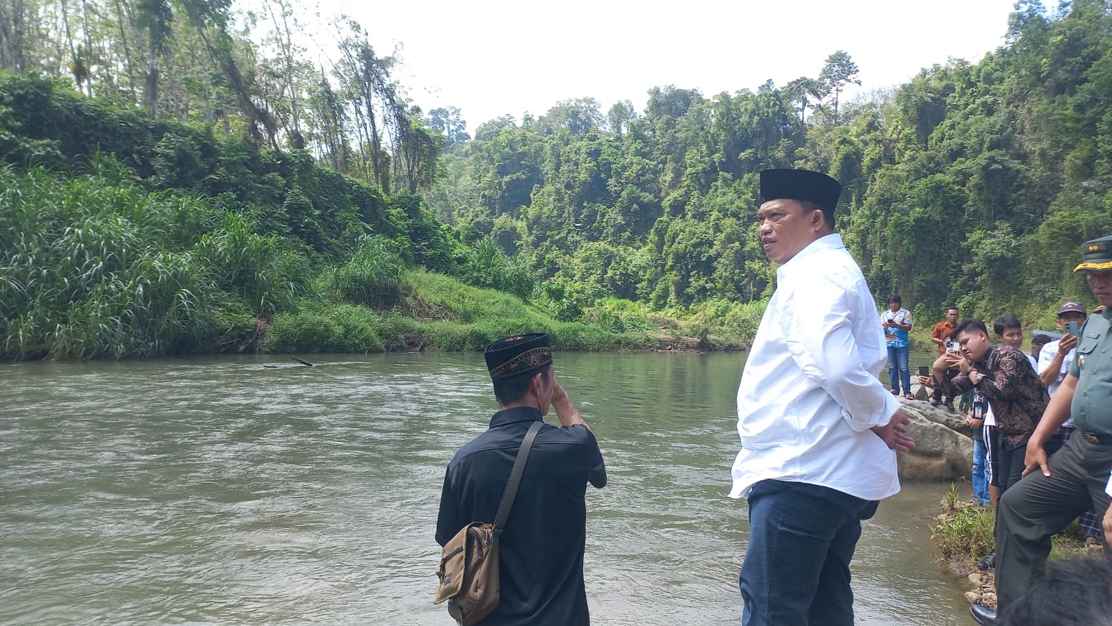 Pelepasan Bibit Ikan Semah