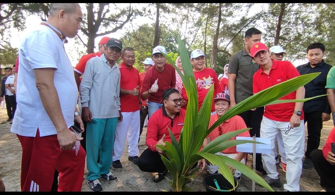 Penanaman seribu pohon kelapa Bengkulu