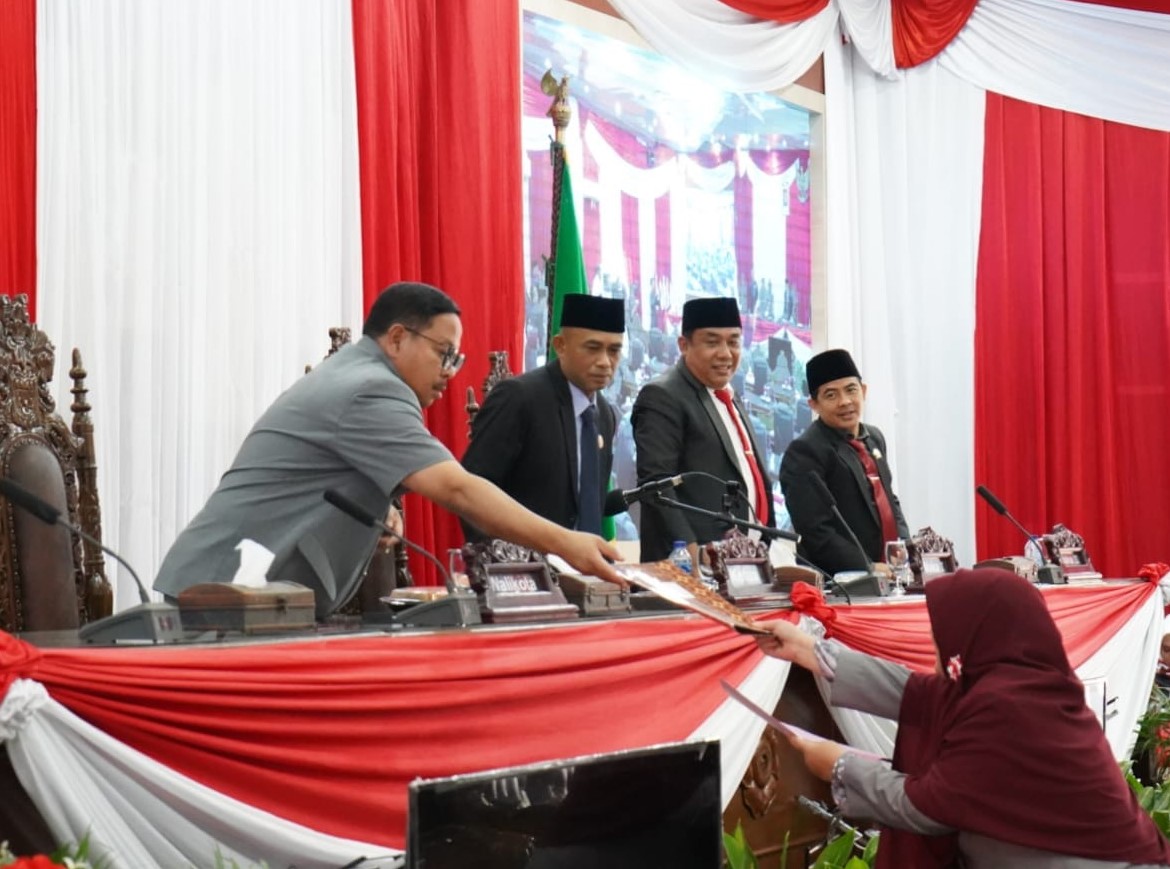 Rapat Paripurna DPRD Kota Bengkulu