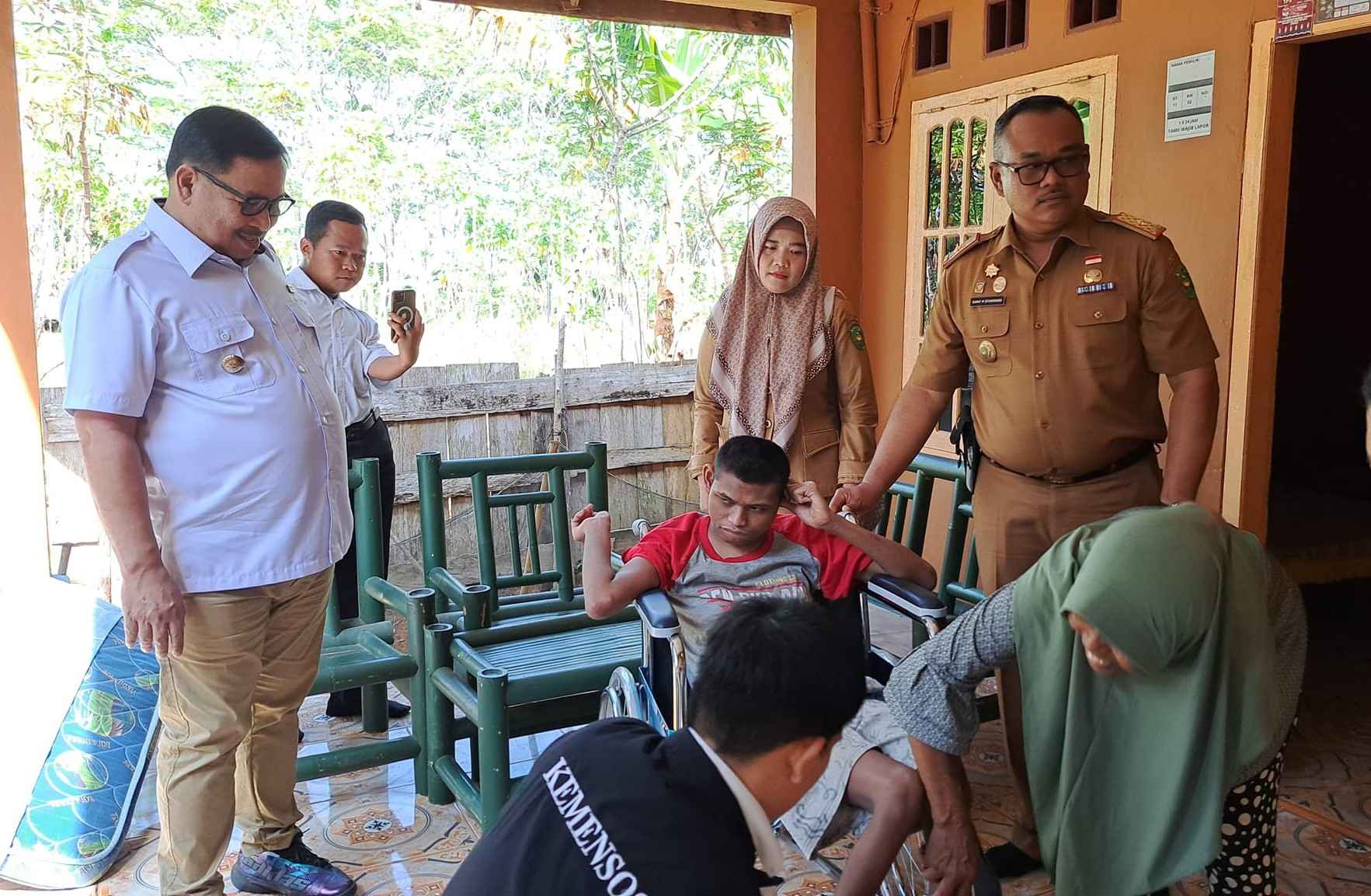 Bantuan kursi roda Bengkulu