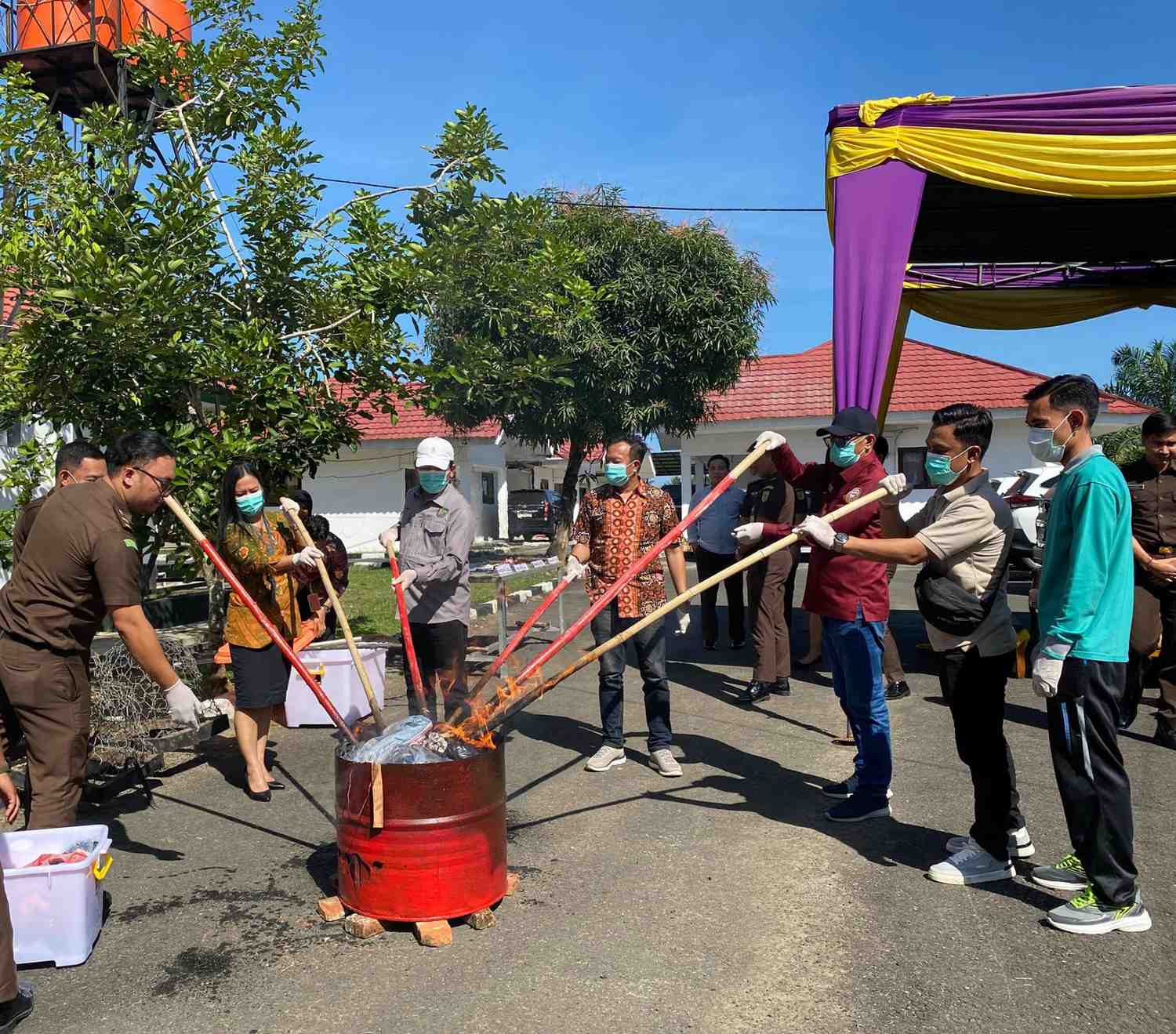 Pemusnahan barang bukti Seluma