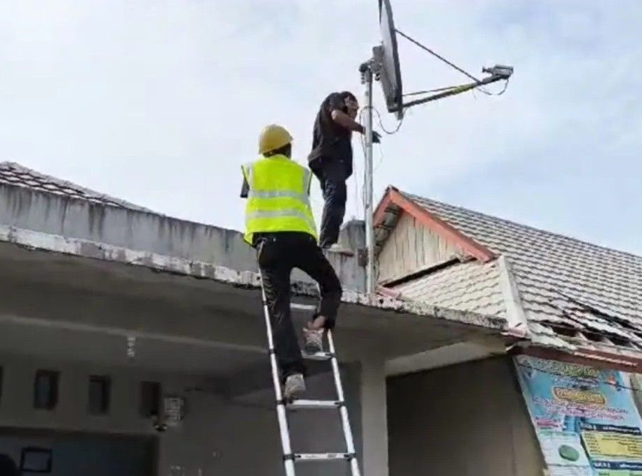 bantuan perangkat VSAT Mukomuko