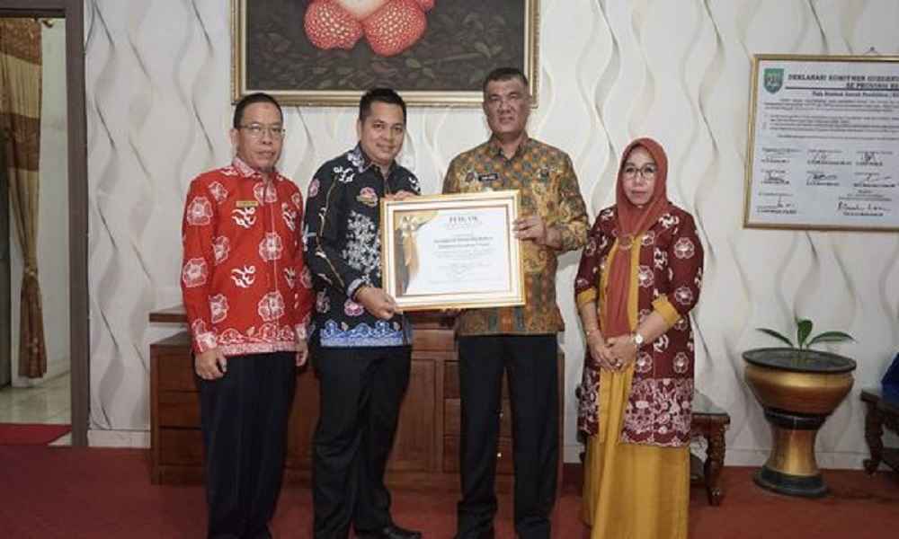 Penghargaan Kinerja terbaik Perumda Bengkulu Tengah