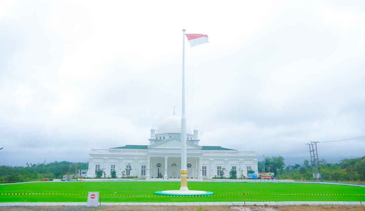 Perluasan parkir Balai Kota Merah Putih