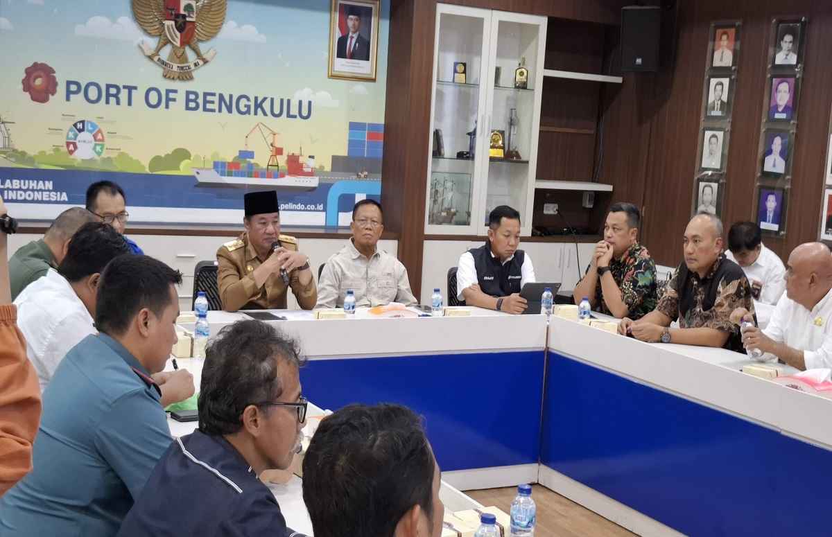 Pengerukan Alur Pulau Baai