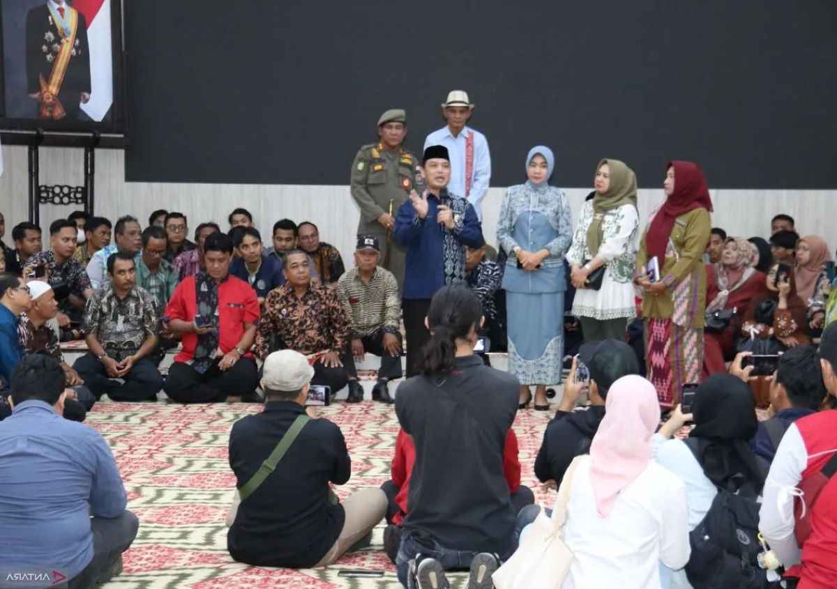 Dewan Pendidikan Kalbar dukung guru honorer