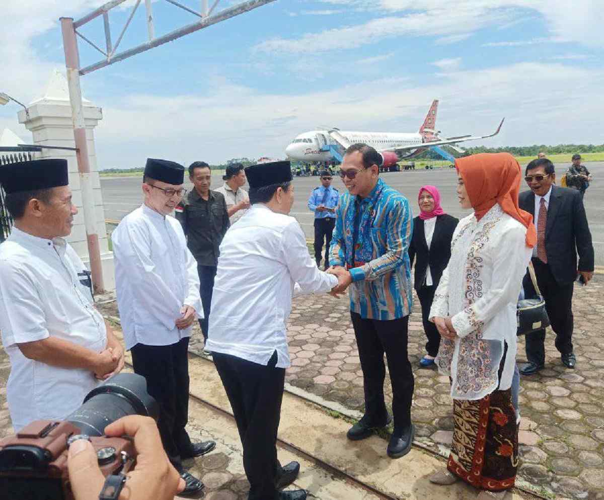 Bupati Seluma Teddy Rahman