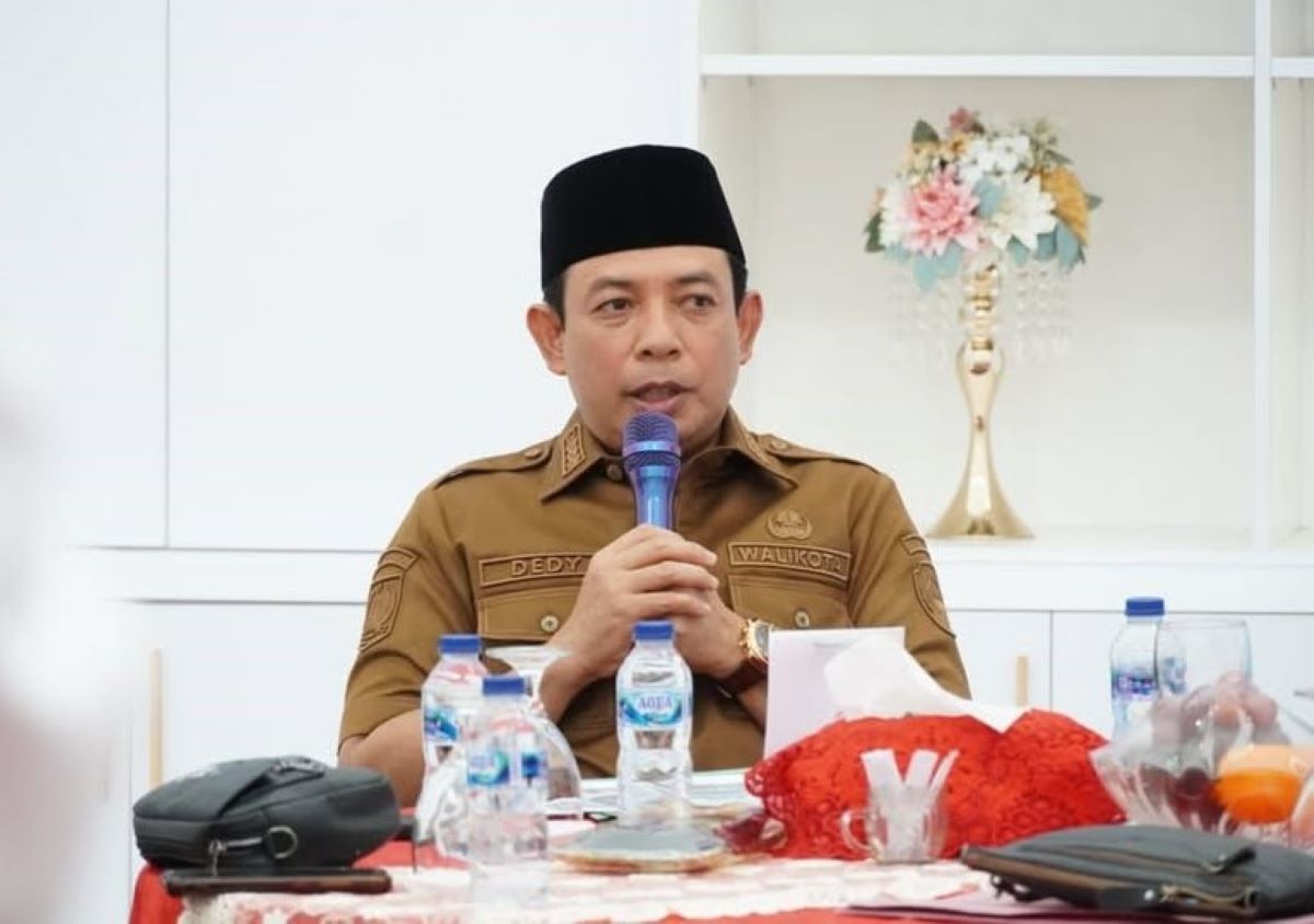 Gotong Royong Pantai Panjang