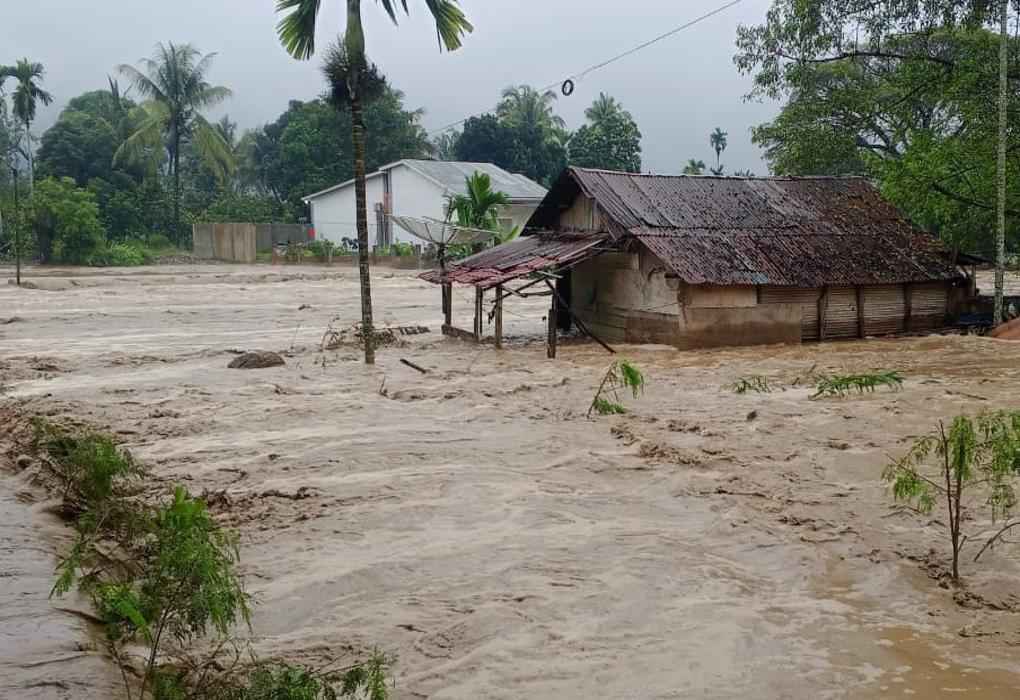 Banjir Padang