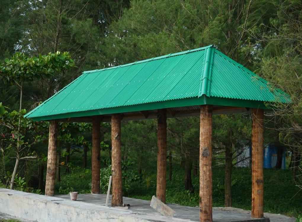 Pemkot Bengkulu Bangun 5 Gazebo Gratis Untuk Pengunjung Pantai Panjang
