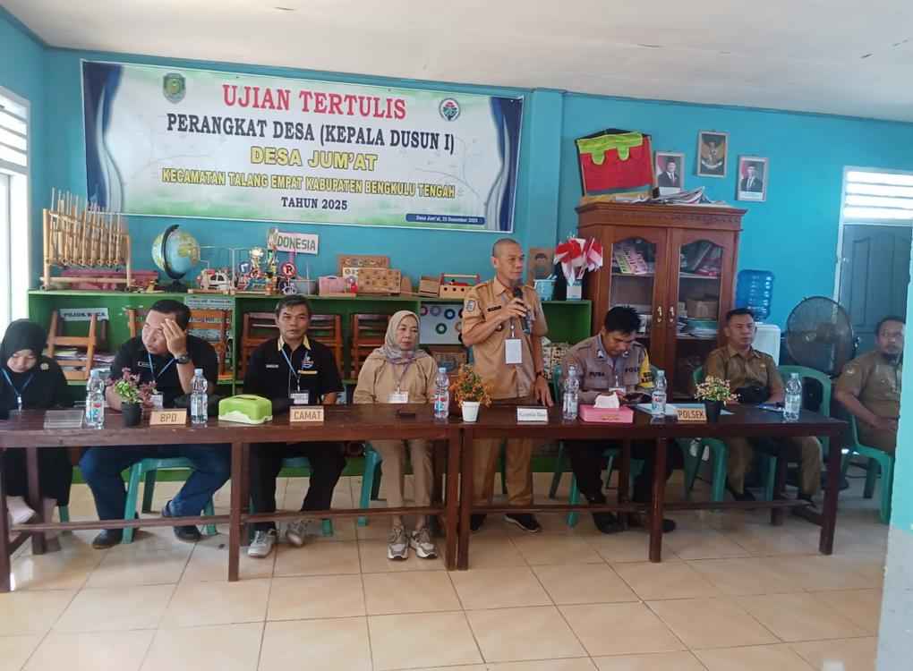 Ujian tertulis seleksi Kepala Dusun I Desa Jumat Bengkulu Tengah