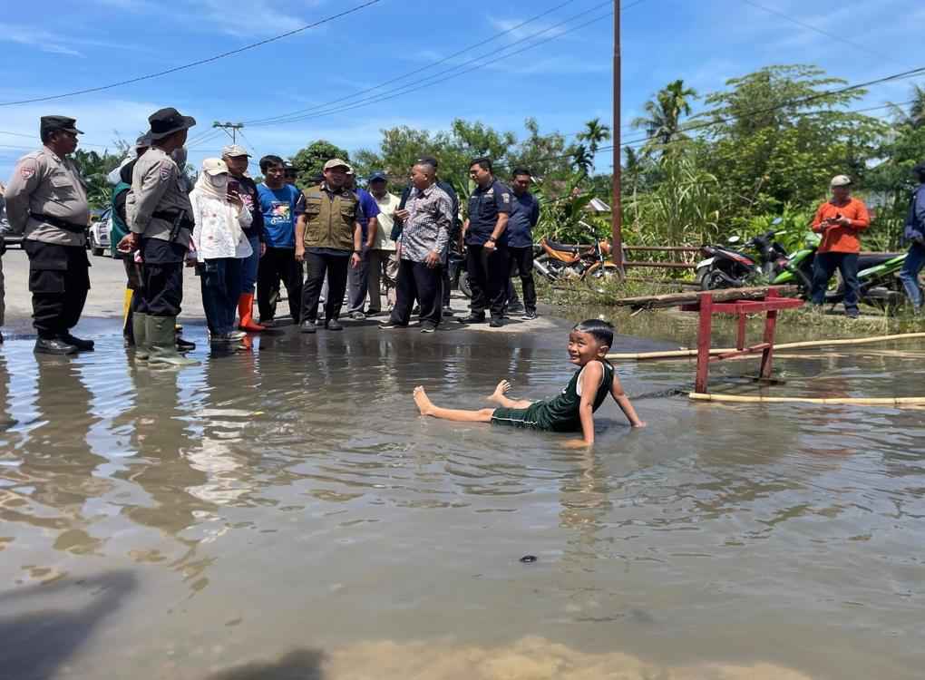 banjir Kota Bengkulu Wali Kota Bengkulu Turun Langsung Cek
