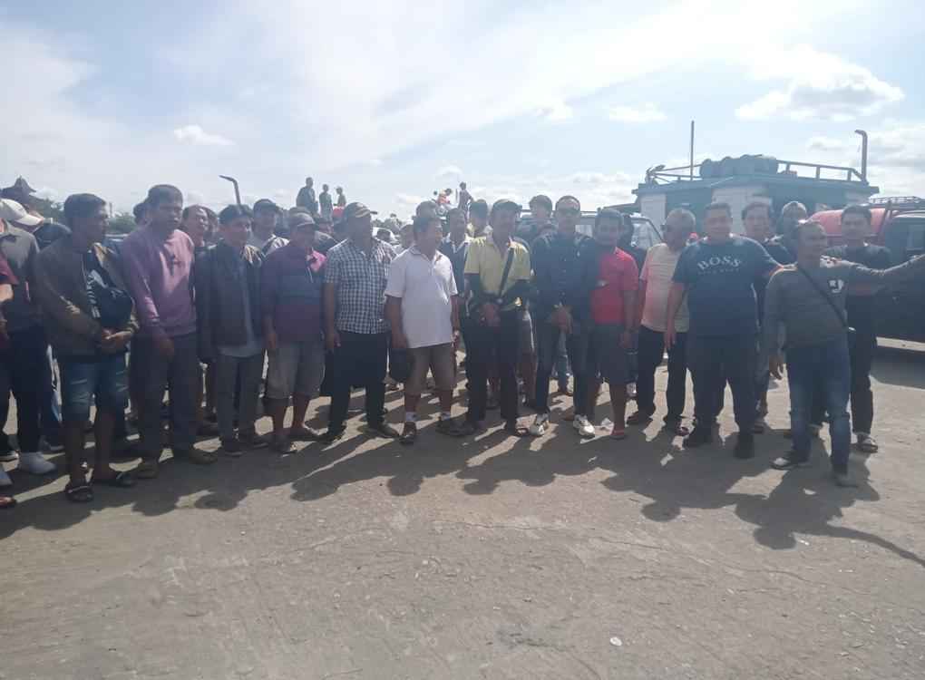 Pengusaha Melakukan Penolakan Aturan Angkutan sungai tentang tentang Surat Persetujuan Berlayar